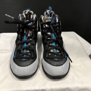 Nike Foamposite Kids size 1Y